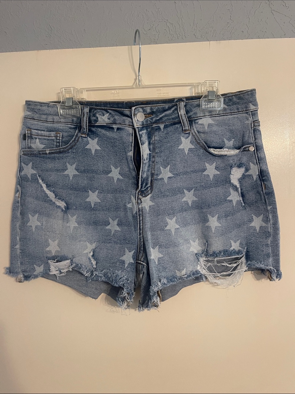 Judy Blue Distressed Star-Print Denim Shorts - Blue size XL